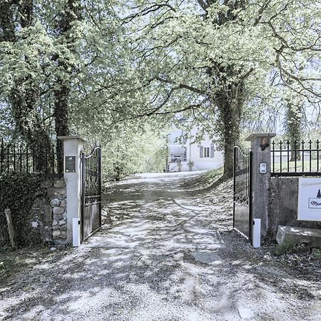 Monchateau Etoile, Hebergement Insolite Avec Spa Merlas Exterior photo